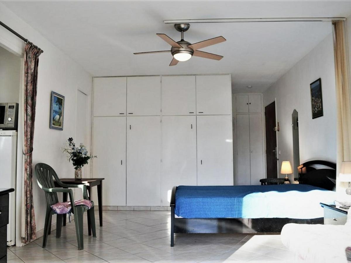 Studio Climatise Au Lavandou Avec Terrasse, Parking Et Environnement Calme - 3 Couchages - Fr-1-251-167 Le Lavandou Exterior photo